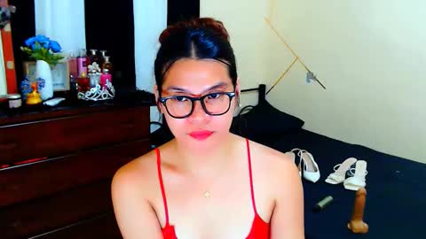 Snapshot of yourgoddesscruella chatting on March 19, 2026, 2:37 am yourgoddesscruella online show from March 19, 2026, 2:37 am