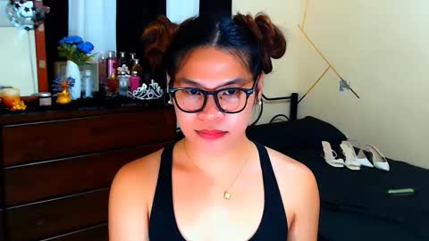 Snapshot of yourgoddesscruella chatting on March 26, 2026, 7:25 am yourgoddesscruella online show from March 26, 2026, 7:25 am