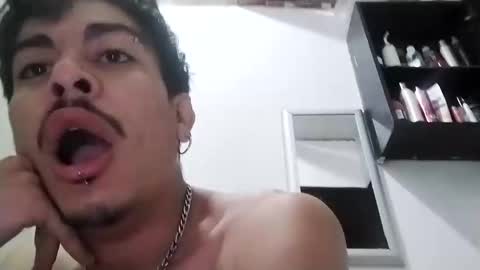 Snapshot of yourgodzeus chatting on February 18, 2025, 10:27 am yourgodzeus online show from February 18, 2025, 10:27 am