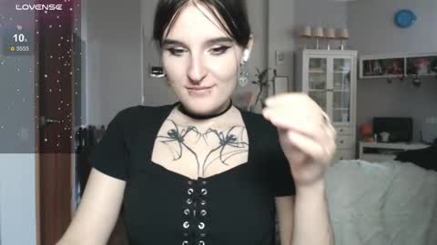 Snapshot of yourhanna_ chatting on September 13, 2025, 3:01 pm hanna online show from September 13, 2025, 3:01 pm