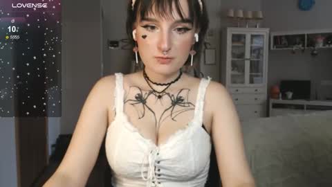 Snapshot of yourhanna_ chatting on October 18, 2025, 1:56 pm hanna online show from October 18, 2025, 1:56 pm