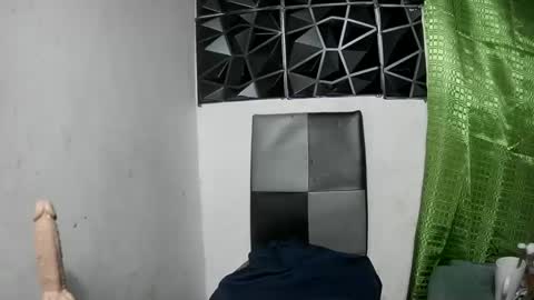 yourhotdodz online show from September 8, 2025, 5:12 pm