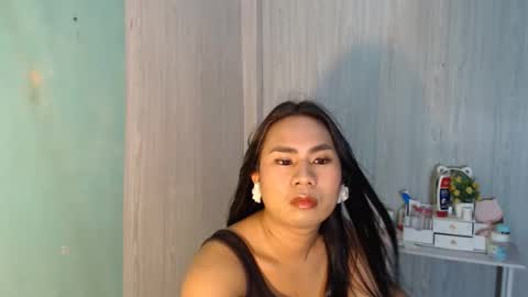 Snapshot of yourhottie_winxxx chatting on May 15, 2026, 11:34 pm Mauie online show from May 15, 2026, 11:34 pm