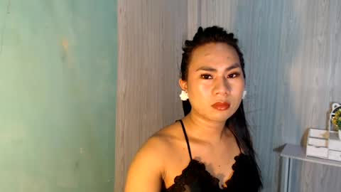Snapshot of yourhottie_winxxx chatting on June 27, 2026, 11:54 pm Mauie online show from June 27, 2026, 11:54 pm