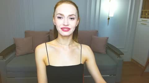 Snapshot of yourladysunshine chatting on February 13, 2025, 7:35 am Ksyusha online show from February 13, 2025, 7:35 am