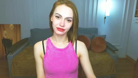 Snapshot of yourladysunshine chatting on February 18, 2025, 7:54 am Ksyusha online show from February 18, 2025, 7:54 am