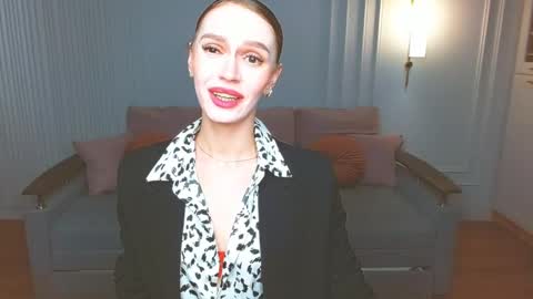 Snapshot of yourladysunshine chatting on March 6, 2025, 7:36 am Ksyusha online show from March 6, 2025, 7:36 am