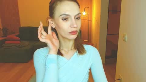 Snapshot of yourladysunshine chatting on November 17, 2025, 7:14 am Ksyusha online show from November 17, 2025, 7:14 am