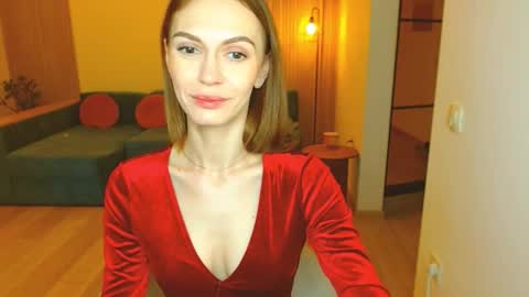 Snapshot of yourladysunshine chatting on November 28, 2025, 8:17 am Ksyusha online show from November 28, 2025, 8:17 am