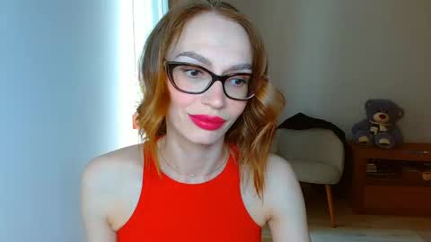 Snapshot of yourladysunshine chatting on May 7, 2026, 7:25 am Ksyusha online show from May 7, 2026, 7:25 am