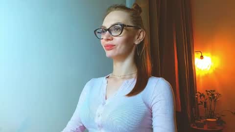 Snapshot of yourladysunshine chatting on May 9, 2026, 7:30 pm Ksyusha online show from May 9, 2026, 7:30 pm