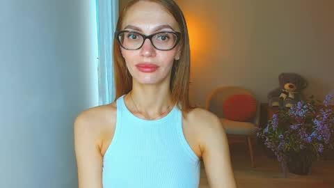 Snapshot of yourladysunshine chatting on May 16, 2026, 6:21 am Ksyusha online show from May 16, 2026, 6:21 am