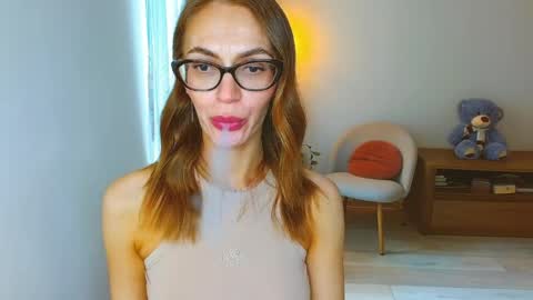 Snapshot of yourladysunshine chatting on May 20, 2026, 7:58 am Ksyusha online show from May 20, 2026, 7:58 am