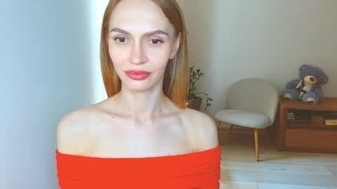 Snapshot of yourladysunshine chatting on May 28, 2026, 7:05 am Ksyusha online show from May 28, 2026, 7:05 am