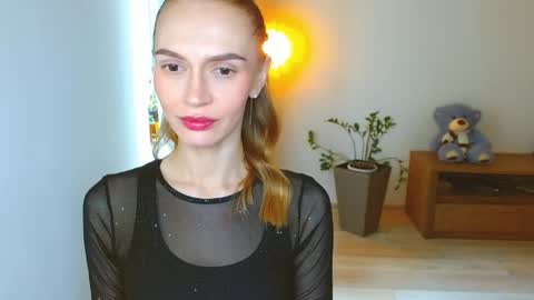 Snapshot of yourladysunshine chatting on May 31, 2026, 7:26 am Ksyusha online show from May 31, 2026, 7:26 am