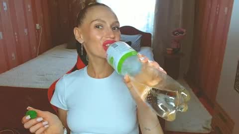 Snapshot of yourladysunshine chatting on July 28, 2026, 12:48 pm Ksyusha online show from July 28, 2026, 12:48 pm