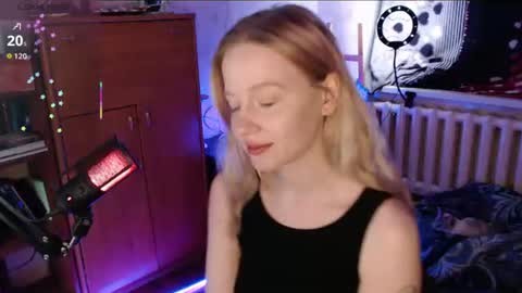 Snapshot of yourlissaa chatting on August 7, 2026, 2:13 am Lisa online show from August 7, 2026, 2:13 am