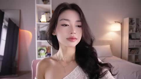 yourlittlesunrise_ online show from July 5, 2026, 5:36 am