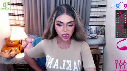 Snapshot of yourloveable chatting on November 26, 2025, 8:21 pm CHARLOTTE online show from November 26, 2025, 8:21 pm