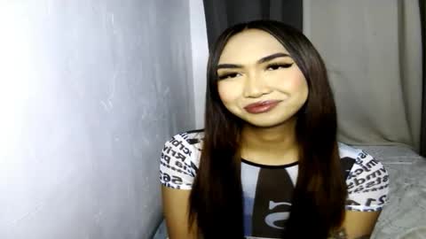 yourlovebella88 online show from February 19, 2025, 3:16 pm