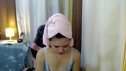 your lovely Dina online show from March 9, 2026, 1:42 am