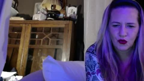 Snapshot of yourmomma999 chatting on January 4, 2025, 5:37 am yourmomma999 online show from January 4, 2025, 5:37 am