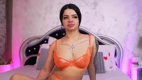 Alicia online show from June 3, 2026, 4:04 am