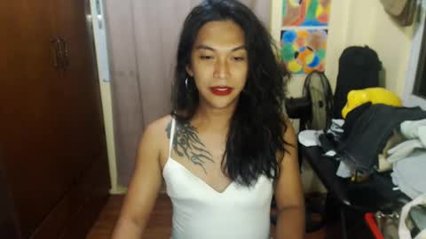 Snapshot of yourpinoy chatting on December 23, 2024, 11:47 am Iring online show from December 23, 2024, 11:47 am