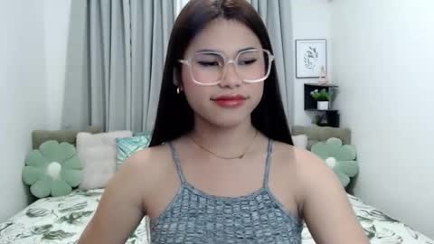 yourprettyblythe_ts online show from December 15, 2025, 5:34 am