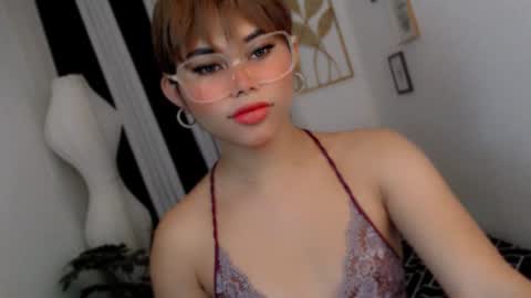 Snapshot of yourprettyblythe_ts chatting on June 16, 2026, 12:46 am yourprettyblythe_ts online show from June 16, 2026, 12:46 am