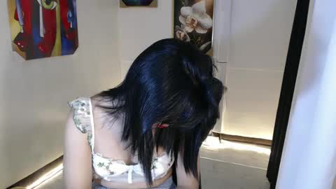 Snapshot of yourprettytrish chatting on January 29, 2025, 7:43 pm Trish online show from January 29, 2025, 7:43 pm