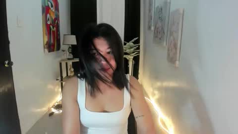 Snapshot of yourprettytrish chatting on October 26, 2025, 11:05 am Trish online show from October 26, 2025, 11:05 am