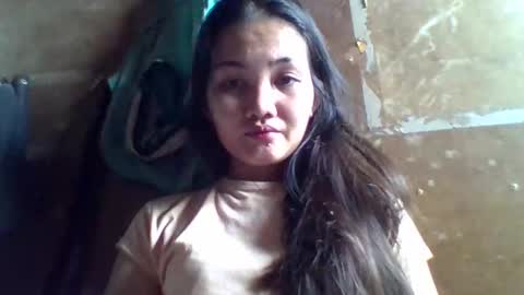 Snapshot of yourqueen1101 chatting on March 6, 2026, 1:46 am yourqueen1101 online show from March 6, 2026, 1:46 am