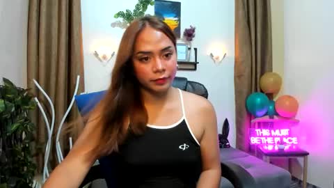 Snapshot of yourqueen_kaye chatting on November 6, 2025, 1:12 pm kaye online show from November 6, 2025, 1:12 pm