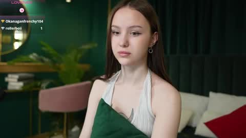 yours fetish mary online show from May 1, 2026, 4:50 am