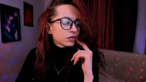 Snapshot of yours_sunny chatting on January 28, 2025, 5:24 pm yours_sunny online show from January 28, 2025, 5:24 pm