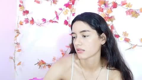 Snapshot of yoursexy18lover chatting on July 19, 2026, 7:23 am Lina and roberth online show from July 19, 2026, 7:23 am