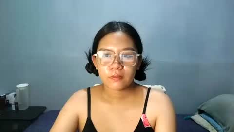 yoursexy_reb online show from February 19, 2026, 4:52 am