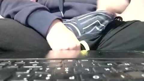 Mark online show from November 26, 2025, 4:08 pm