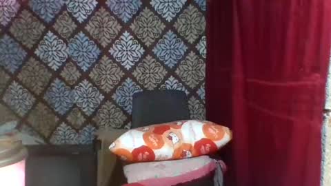 im MAY online show from January 4, 2025, 11:38 pm