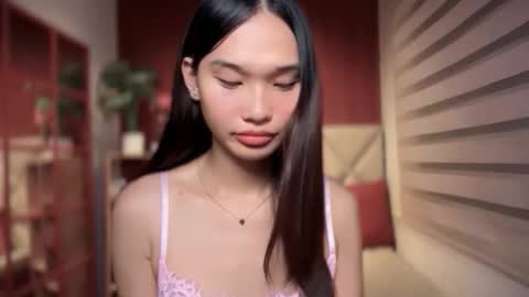 yoursluttyashxx online show from May 8, 2026, 4:23 pm