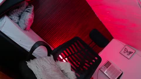 Snapshot of yoursluttywhore chatting on January 12, 2025, 9:08 am Snow Galvez online show from January 12, 2025, 9:08 am