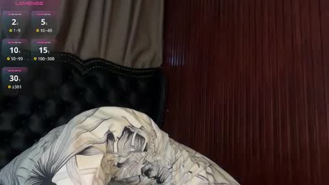 Snapshot of yoursluttywhore chatting on November 6, 2025, 5:52 am Snow Galvez online show from November 6, 2025, 5:52 am