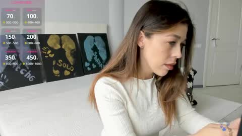 yoursoul_mila online show from April 29, 2026, 9:57 am