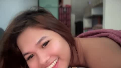 yoursweetgirl_zia online show from May 5, 2026, 4:53 am