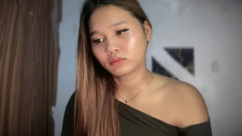 yoursweetgirl_zia online show from June 29, 2026, 10:15 am