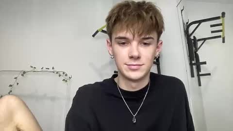 Snapshot of yoursweetyguy chatting on November 25, 2025, 4:40 pm yoursweetyguy online show from November 25, 2025, 4:40 pm