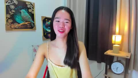 yourtinybunny online show from April 25, 2026, 1:52 pm