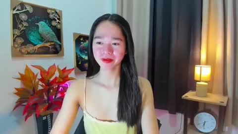 yourtinybunny online show from April 27, 2026, 10:24 am