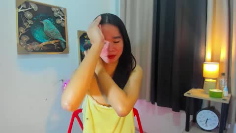 Snapshot of yourtinybunny chatting on May 18, 2026, 10:21 am yourtinybunny online show from May 18, 2026, 10:21 am